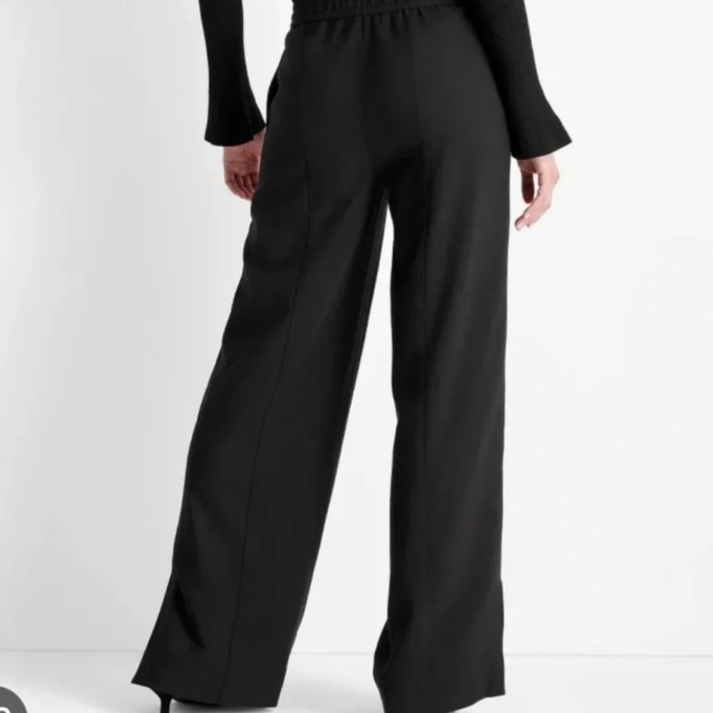 Elegant Black Wide-Leg Women's Pants - Picture 3 of 4